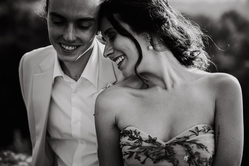 Élégance intemporelle : photos de mariage en noir et blanc