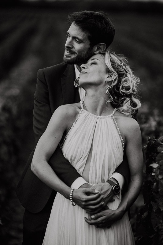 Élégance intemporelle : photos de mariage en noir et blanc